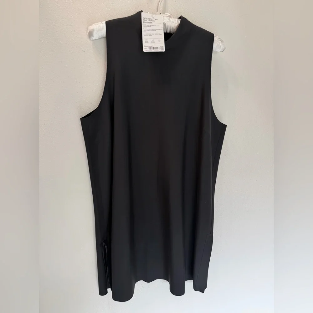 Athleta Interstellar Bike Tunic in Black NWT - Picture 2 of 6